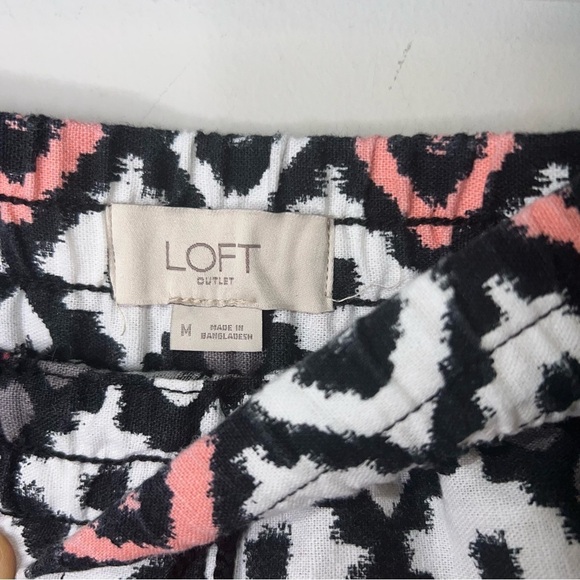Loft Black and Pink Aztec Print Patchwork Linen Blend Shorts - Picture 4 of 7
